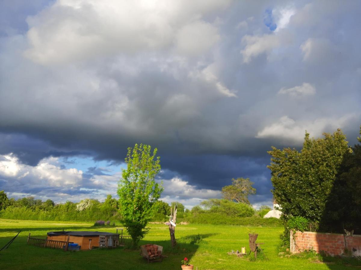 Notrevillage La Salamandre Neret Exteriér fotografie